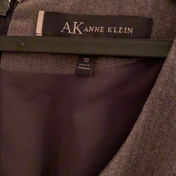 Anne Klein | Grey Office Dress: Size “10” With Pockets! - Picture 3 of 4